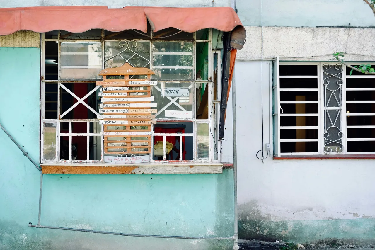 Typical private cafeteria in a residential building. Photo by Wladislaw Peljuchno.